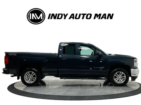 Another view of 2017 Chevrolet Silverado 1500 LT LT1 for sale in Westfield, IN at Indy Auto Man - Westfield