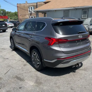 More photos of 2021 Hyundai Santa Fe Hybrid SEL Premium at Indy Auto Man - Westfield, IN