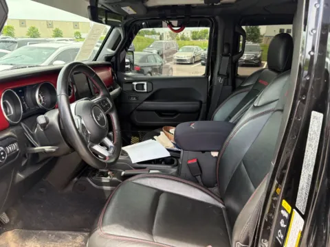 More photos of 2022 Jeep Gladiator Rubicon at Indy Auto Man - Westfield, IN