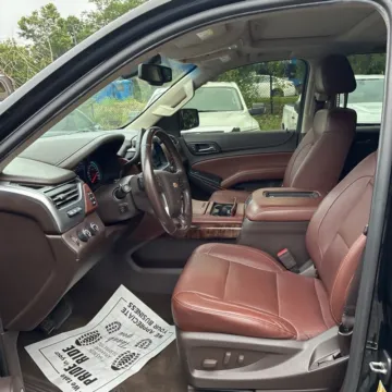 More photos of 2018 Chevrolet Suburban Premier at Indy Auto Man - Westfield, IN