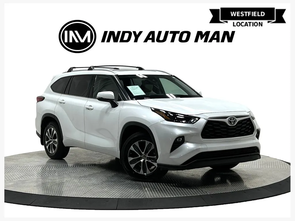 2022 Toyota Highlander XLE for sale in Westfield, IN