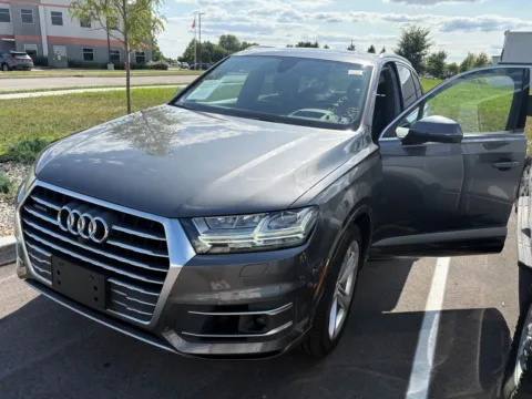Photos of 2019 Audi Q7 55 Prestige quattro for sale in Westfield, IN at Indy Auto Man - Westfield