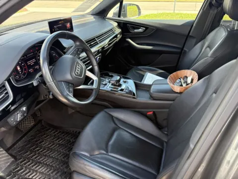More photos of 2019 Audi Q7 55 Prestige quattro at Indy Auto Man - Westfield, IN
