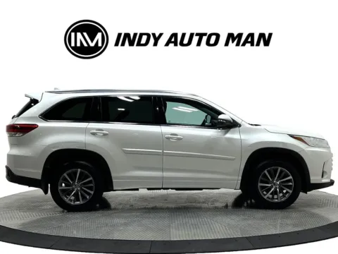 Another view of 2018 Toyota Highlander XLE for sale in Westfield, IN at Indy Auto Man - Westfield