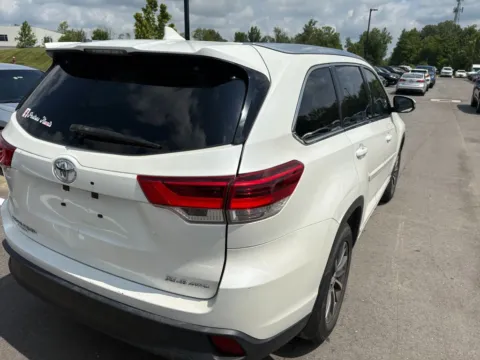 Another view of 2018 Toyota Highlander XLE for sale in Westfield, IN at Indy Auto Man - Westfield