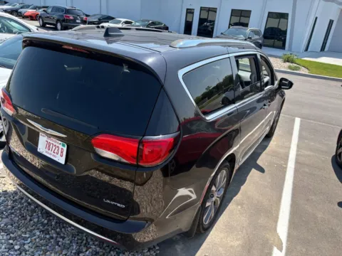 Another view of 2019 Chrysler Pacifica Limited for sale in Westfield, IN at Indy Auto Man - Westfield