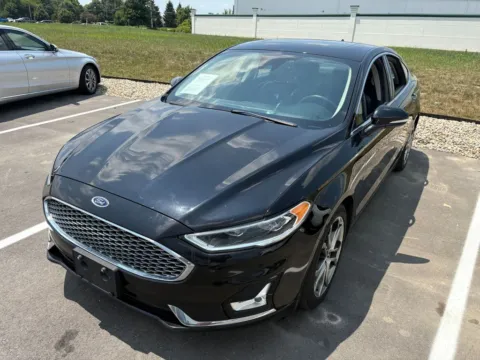 Photos of 2019 Ford Fusion Hybrid Titanium for sale in Westfield, IN at Indy Auto Man - Westfield