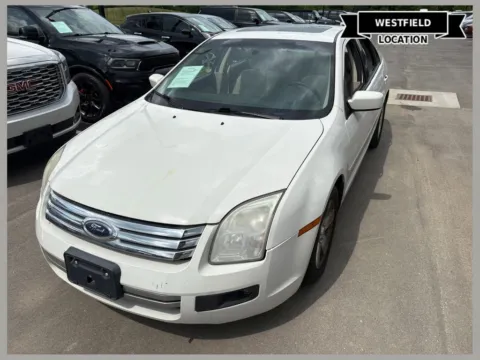 White 2009 Ford Fusion SE for sale in Westfield, IN