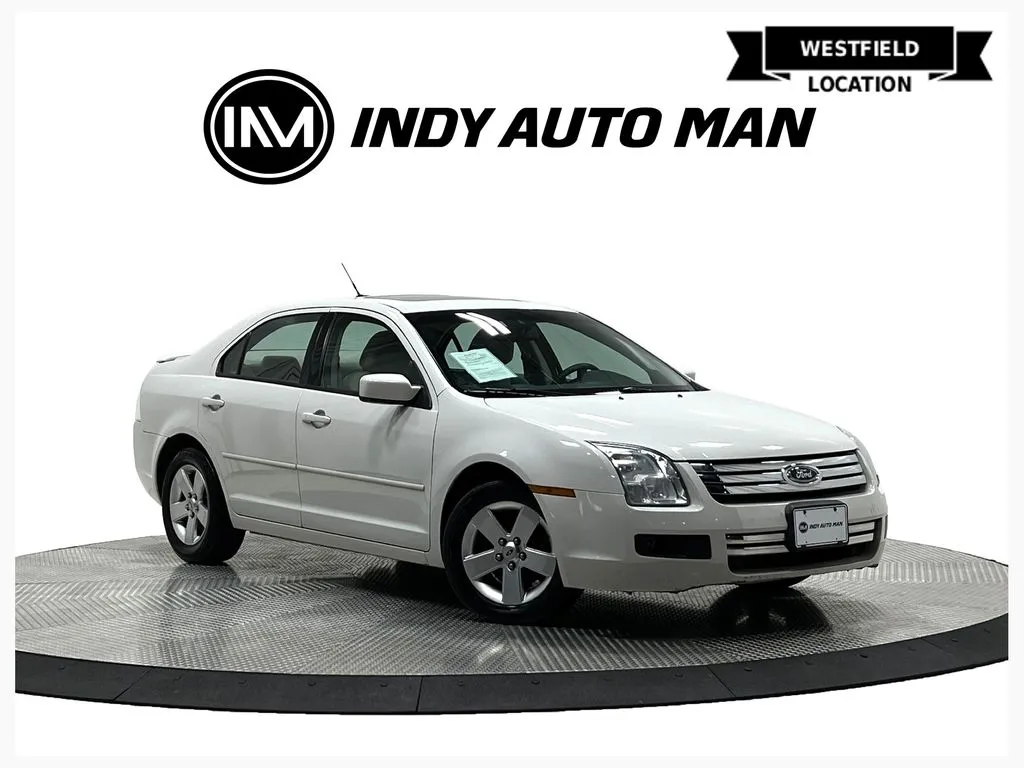 White 2009 Ford Fusion SE for sale in Westfield, IN