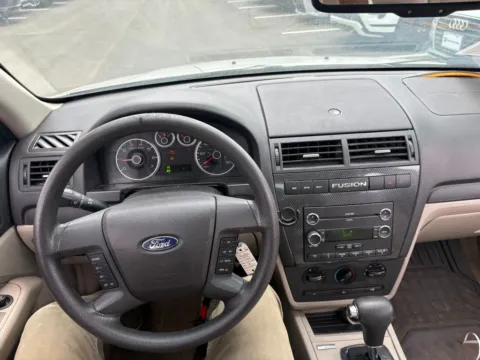 Another view of 2009 Ford Fusion SE for sale in Westfield, IN at Indy Auto Man - Westfield