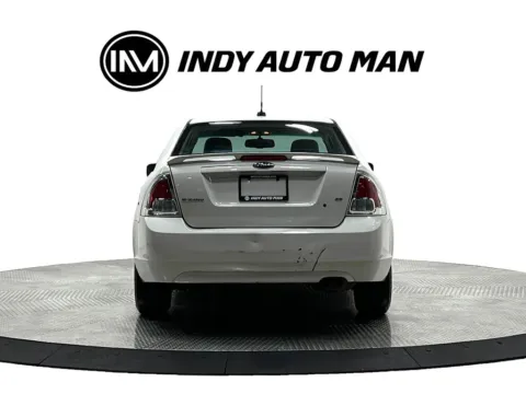 More photos of 2009 Ford Fusion SE at Indy Auto Man - Westfield, IN
