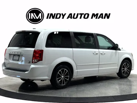 More photos of 2016 Dodge Grand Caravan R/T at Indy Auto Man - Westfield, IN