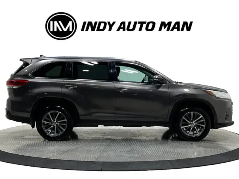 Another view of 2019 Toyota Highlander XLE for sale in Westfield, IN at Indy Auto Man - Westfield