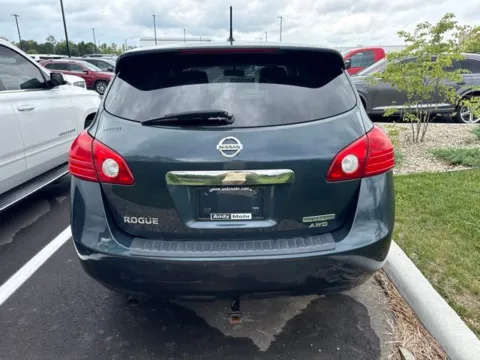 More photos of 2013 Nissan Rogue S at Indy Auto Man - Westfield, IN