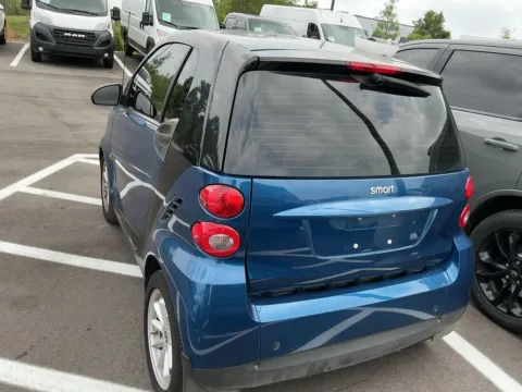 More photos of 2010 smart Fortwo Passion at Indy Auto Man - Westfield, IN