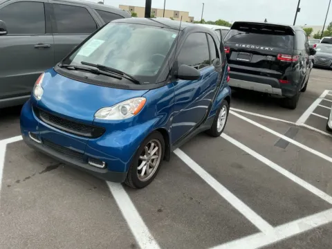 Photos of 2010 smart Fortwo Passion for sale in Westfield, IN at Indy Auto Man - Westfield