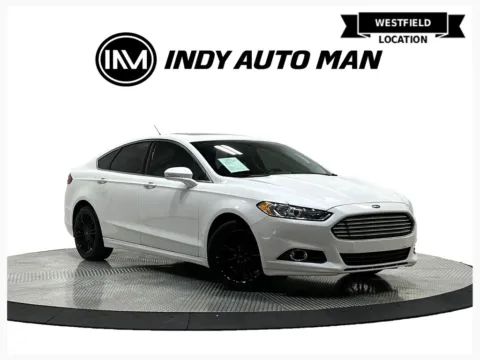 White 2016 Ford Fusion SE for sale in Westfield, IN