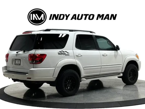 More photos of 2006 Toyota Sequoia SR5 at Indy Auto Man - Westfield, IN