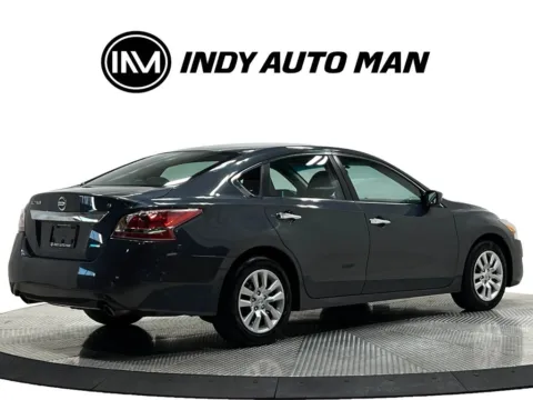 More photos of 2013 Nissan Altima 2.5 S at Indy Auto Man - Westfield, IN