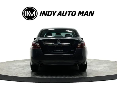More photos of 2013 Nissan Altima 2.5 S at Indy Auto Man - Westfield, IN