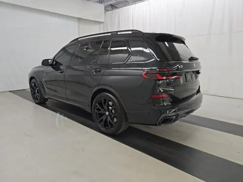 More photos of 2025 BMW X7 M60i at Indy Auto Man - Westfield, IN