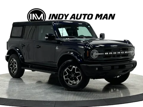 Photos of 2021 Ford Bronco Outer Banks for sale in Westfield, IN at Indy Auto Man - Westfield