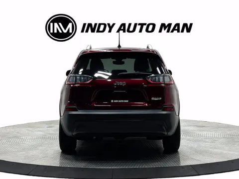 More photos of 2019 Jeep Cherokee Latitude Plus at Indy Auto Man - Westfield, IN