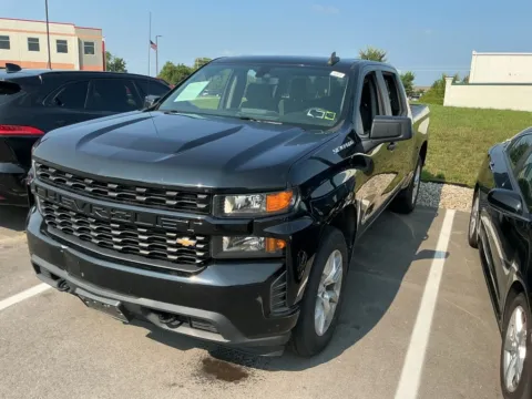 Photos of 2020 Chevrolet Silverado 1500 Custom for sale in Westfield, IN at Indy Auto Man - Westfield