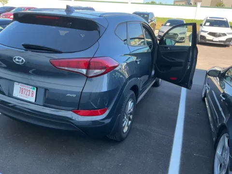 Photos of 2018 Hyundai Tucson SEL Plus for sale in Westfield, IN at Indy Auto Man - Westfield