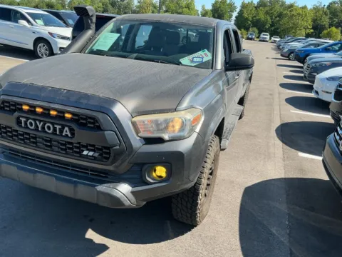 Photos of 2016 Toyota Tacoma SR5 for sale in Westfield, IN at Indy Auto Man - Westfield