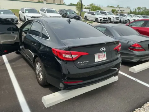 More photos of 2017 Hyundai Sonata at Indy Auto Man - Westfield, IN