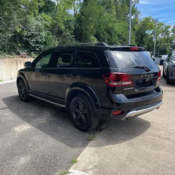 More photos of 2018 Dodge Journey Crossroad at Indy Auto Man - Westfield, IN