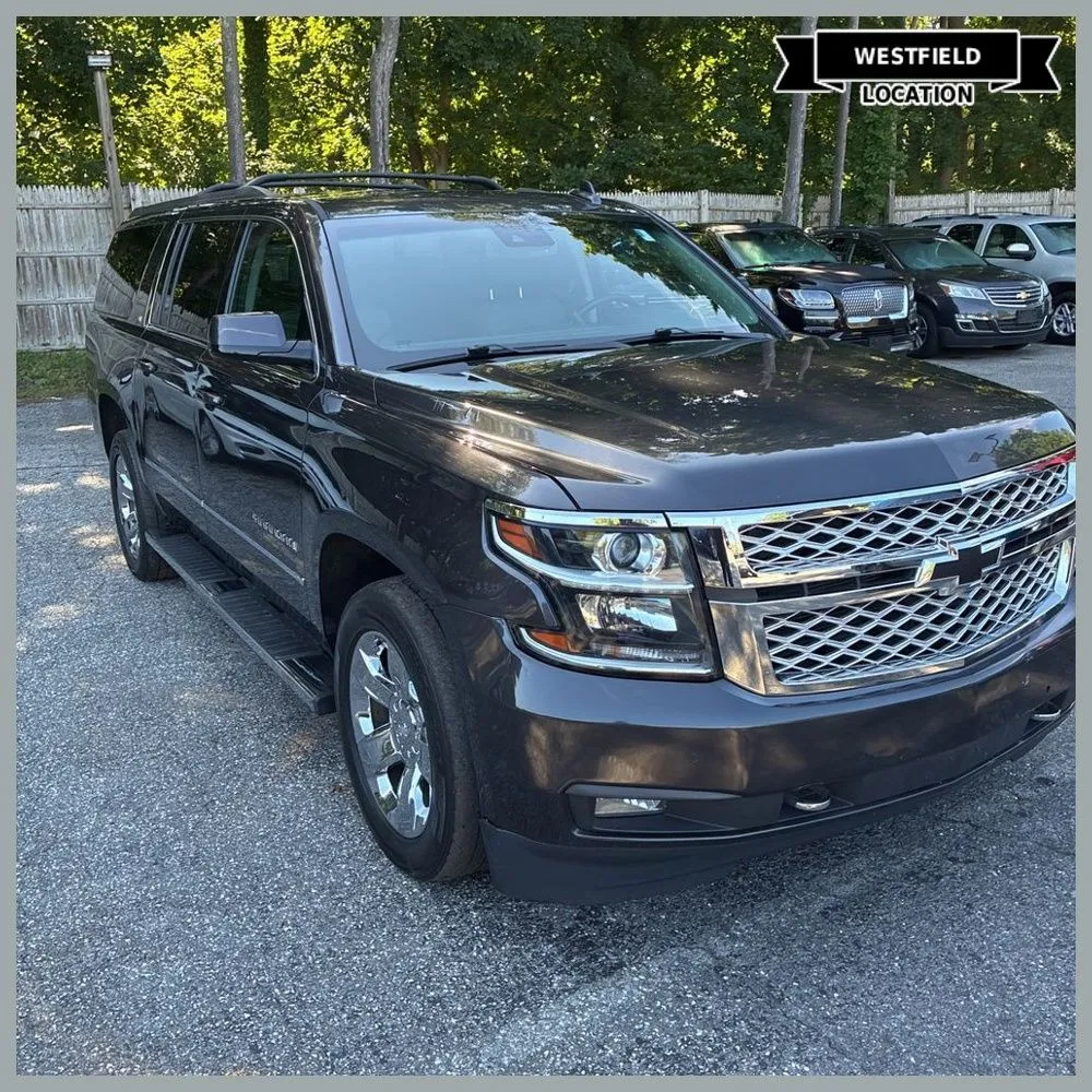 Gray 2018 Chevrolet Suburban LT for sale in Westfield, IN