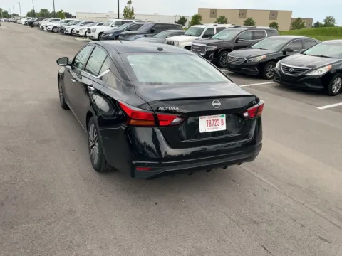 More photos of 2023 Nissan Altima 2.5 SV at Indy Auto Man - Westfield, IN