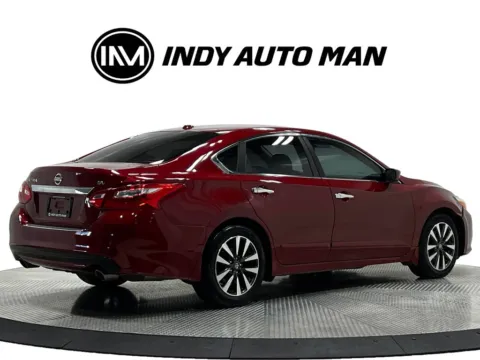 More photos of 2017 Nissan Altima 2.5 SV at Indy Auto Man - Westfield, IN