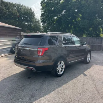 Another view of 2016 Ford Explorer XLT for sale in Westfield, IN at Indy Auto Man - Westfield