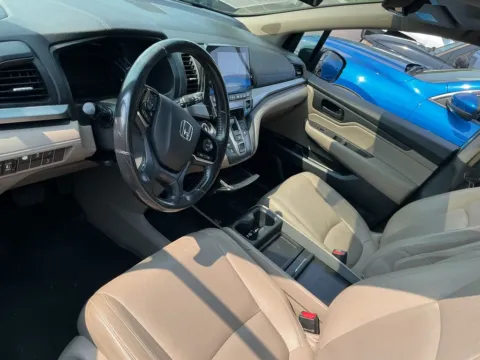 More photos of 2018 Honda Odyssey EX-L at Indy Auto Man - Westfield, IN