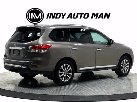 More photos of 2014 Nissan Pathfinder SL at Indy Auto Man - Westfield, IN