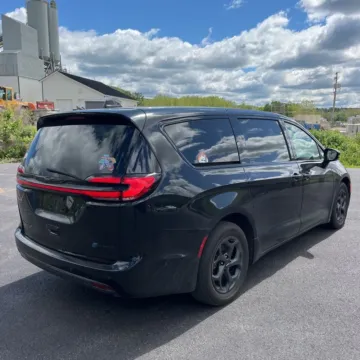 Another view of 2022 Chrysler Pacifica Hybrid Touring L for sale in Westfield, IN at Indy Auto Man - Westfield