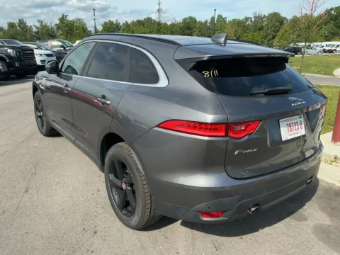 More photos of 2019 Jaguar F-PACE 25t Prestige at Indy Auto Man - Westfield, IN