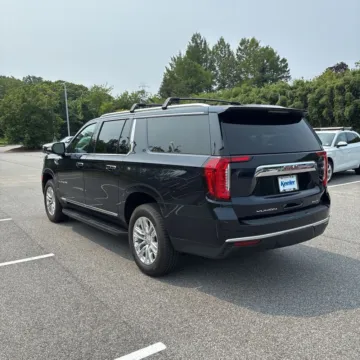 More photos of 2022 GMC Yukon XL SLT at Indy Auto Man - Westfield, IN