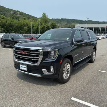 Photos of 2022 GMC Yukon XL SLT for sale in Westfield, IN at Indy Auto Man - Westfield