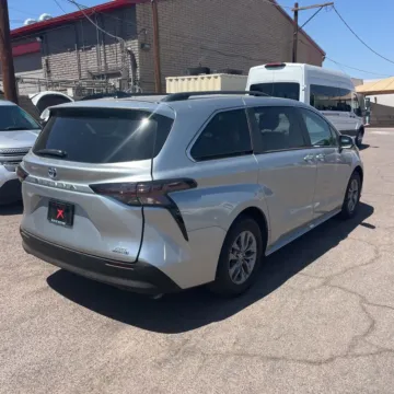 Another view of 2024 Toyota Sienna XLE 8 Passenger for sale in Westfield, IN at Indy Auto Man - Westfield