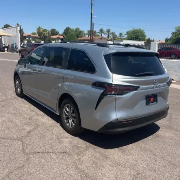 More photos of 2024 Toyota Sienna XLE 8 Passenger at Indy Auto Man - Westfield, IN