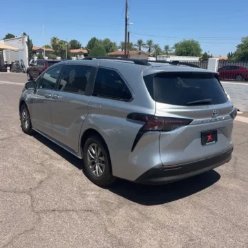 More photos of 2024 Toyota Sienna XLE 8 Passenger at Indy Auto Man - Westfield, IN