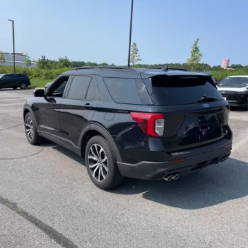 More photos of 2020 Ford Explorer ST at Indy Auto Man - Westfield, IN
