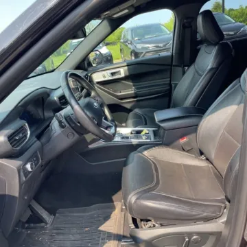 More photos of 2020 Ford Explorer ST at Indy Auto Man - Westfield, IN