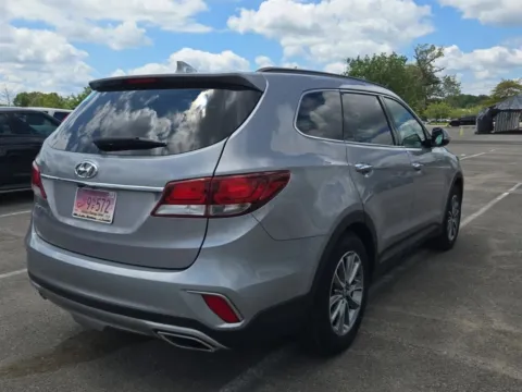 Another view of 2018 Hyundai Santa Fe SE for sale in Westfield, IN at Indy Auto Man - Westfield