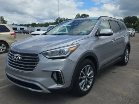 Photos of 2018 Hyundai Santa Fe SE for sale in Westfield, IN at Indy Auto Man - Westfield