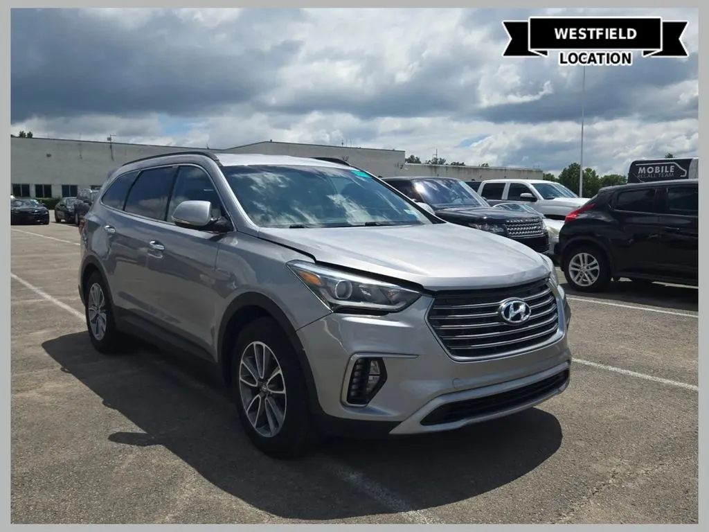 Gray 2018 Hyundai Santa Fe SE for sale in Westfield, IN